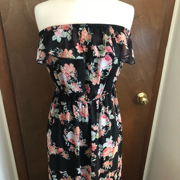 No Boundaries Dresses & Skirts - Floral Strapless Dress